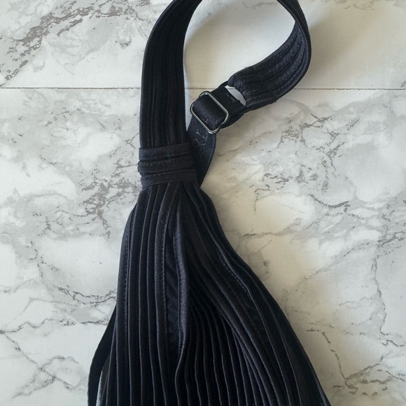 LA PERLA Tulle Nervures Triangle Bra Black 38B - Picture 7 of 8